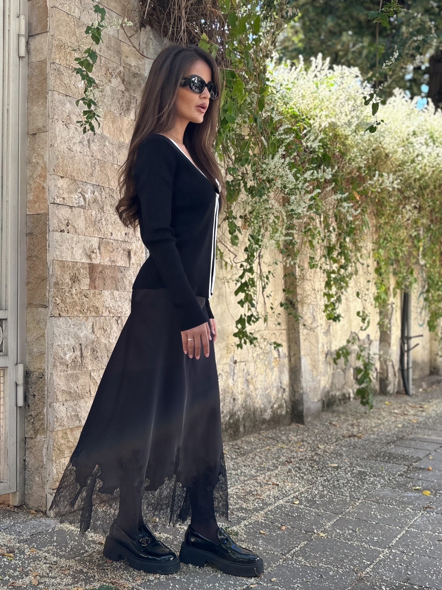 Сатенена пола Veronik с дантела