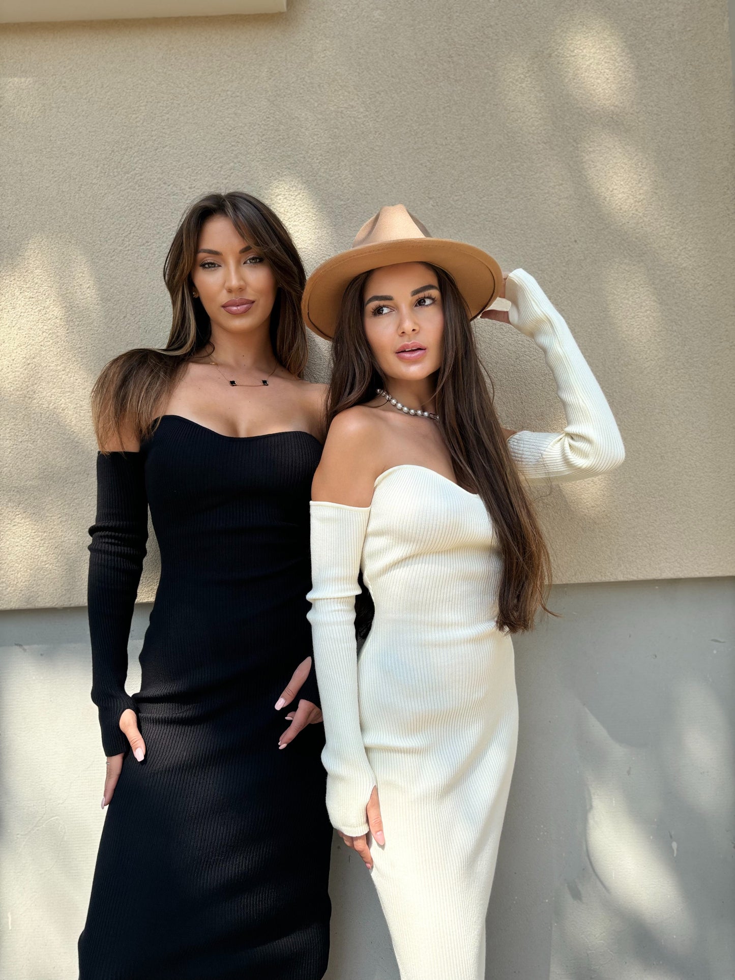 Milas midi dress made of tight rips