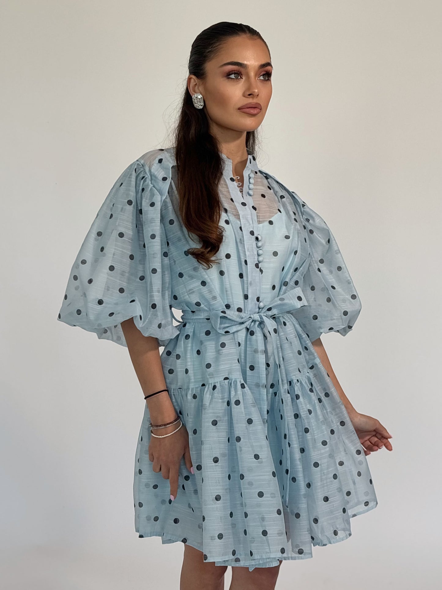 Къса рокля на точки Polka