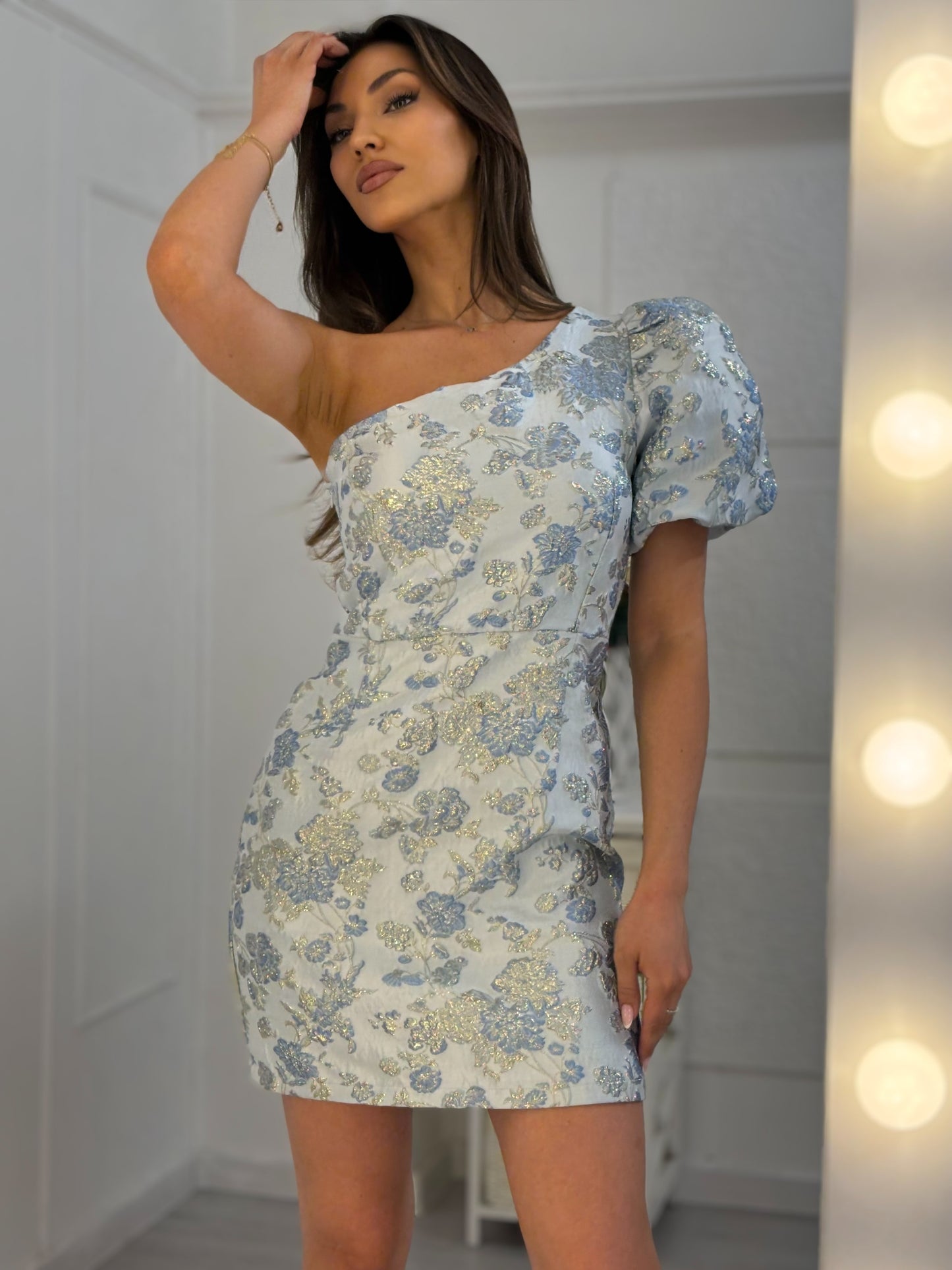 Jaki one-sleeved dress