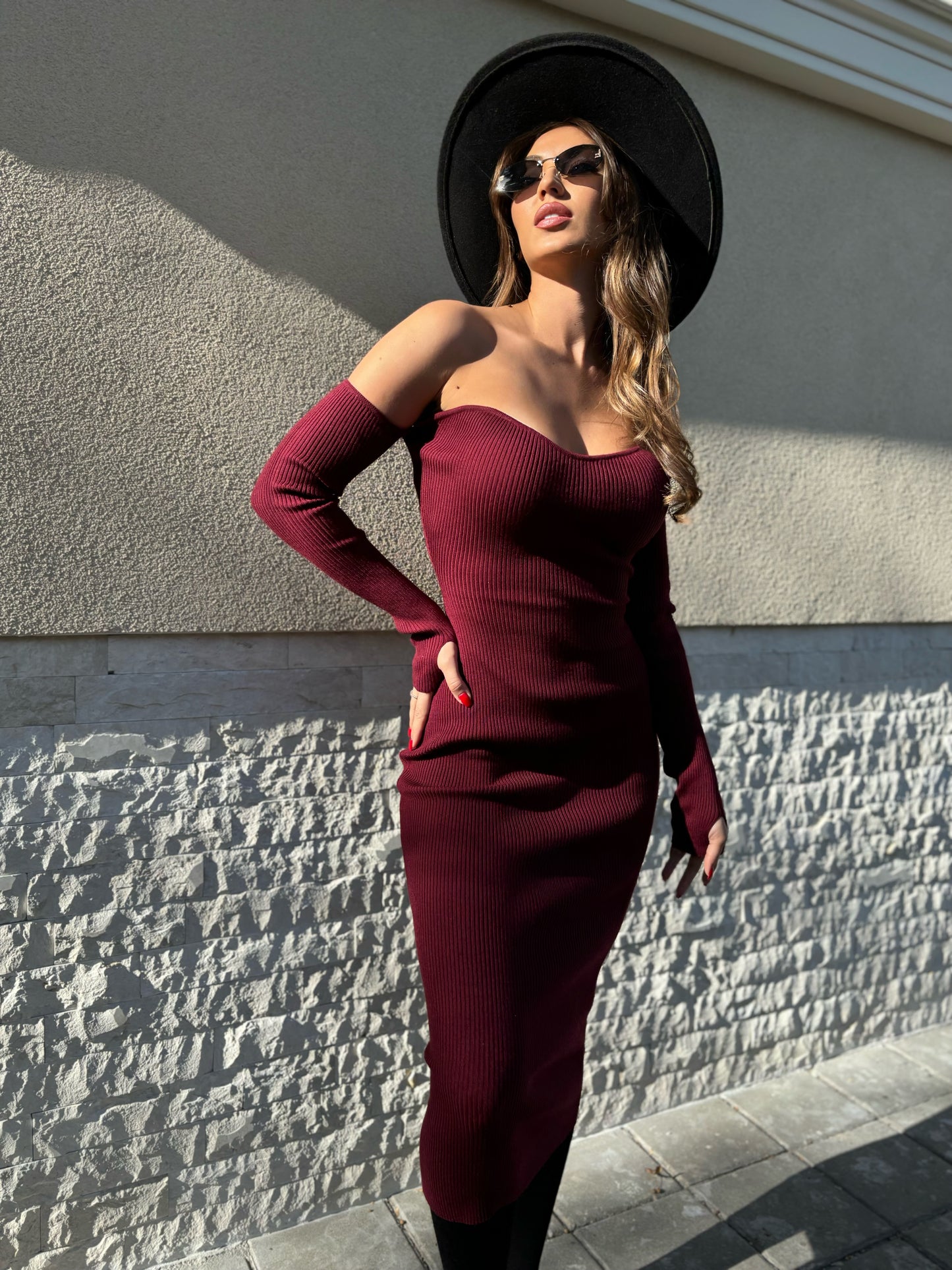 Milas midi dress made of tight rips