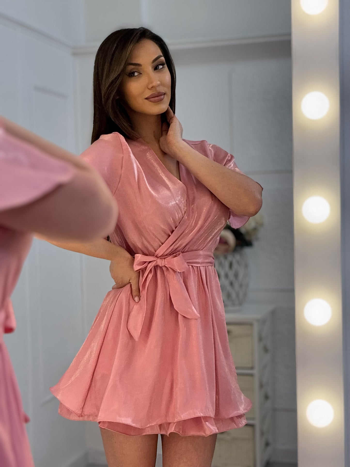 Сатенена рокля Clarisa