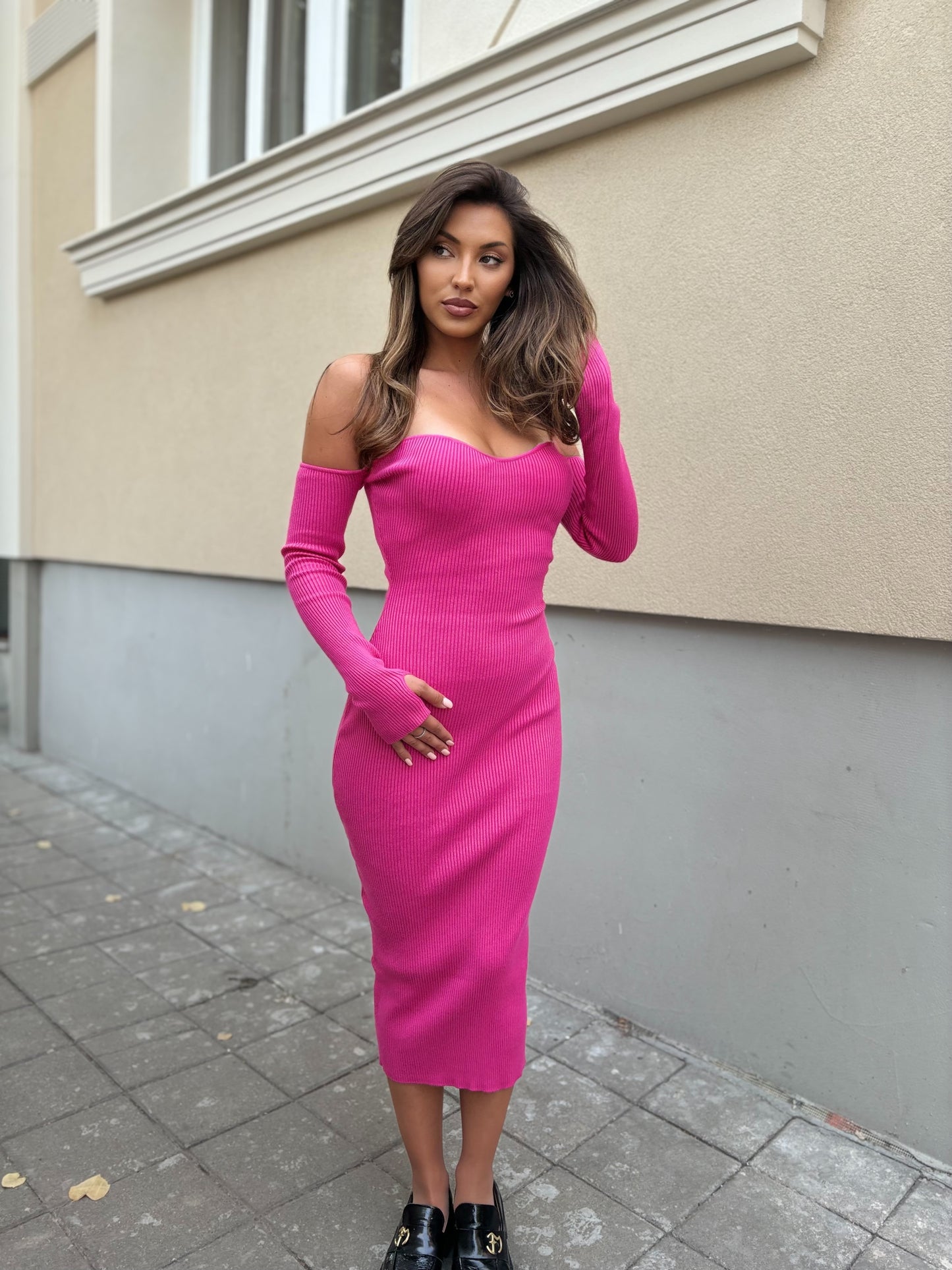 Milas midi dress made of tight rips