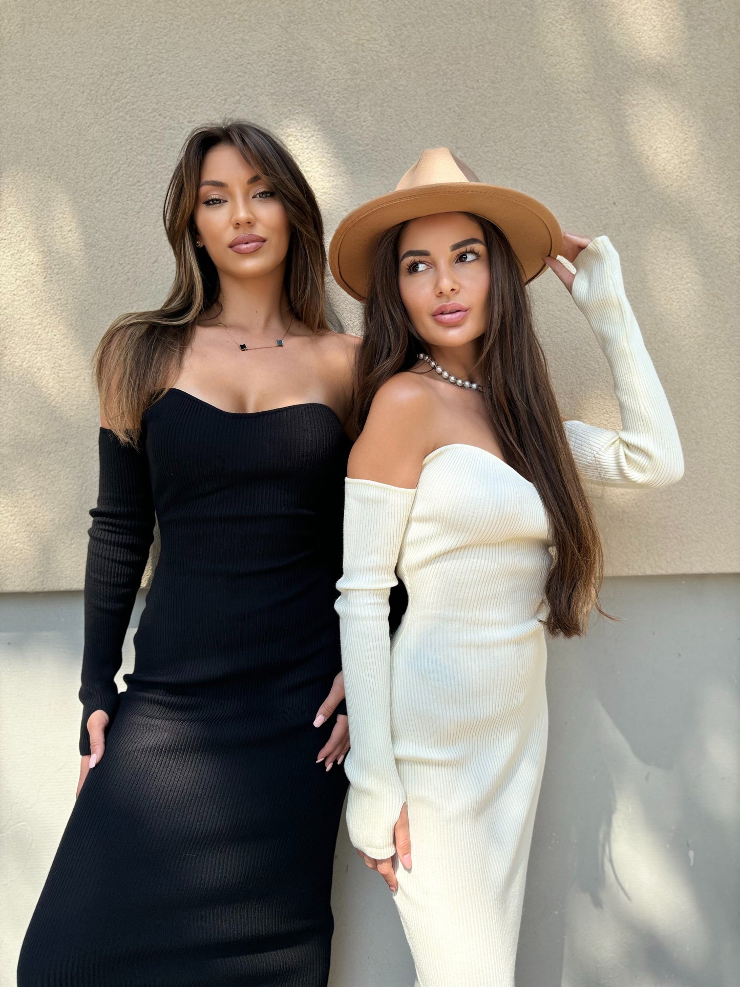 Milas midi dress made of tight rips