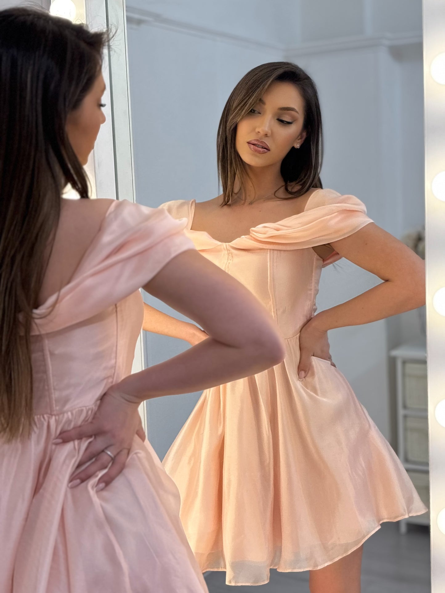 Рокля Fabulous изкуствена коприна