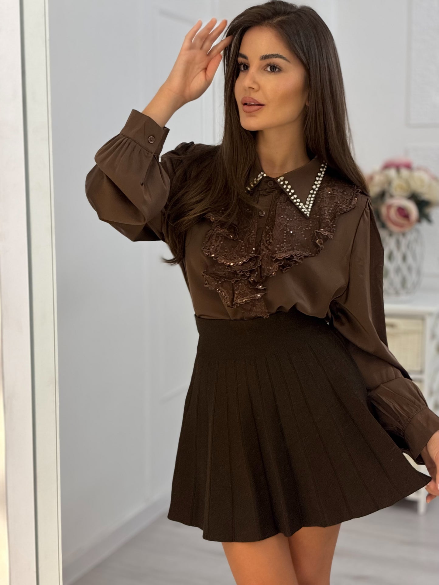 Сатенена риза с дантела и камъни Aurea