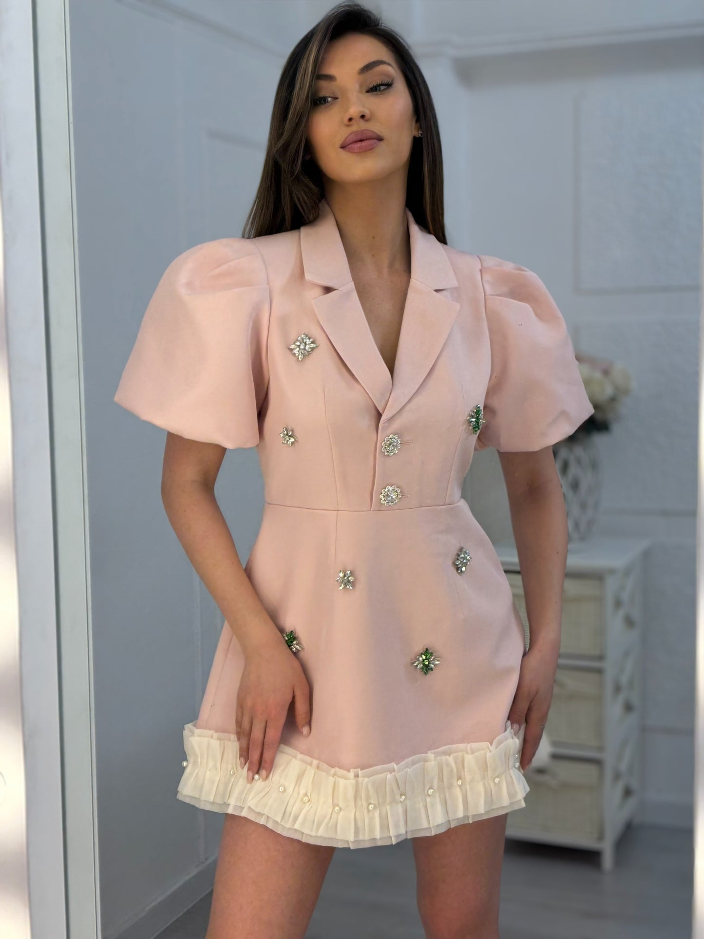 Rochie Olivia cu pietre și mâneci bufante