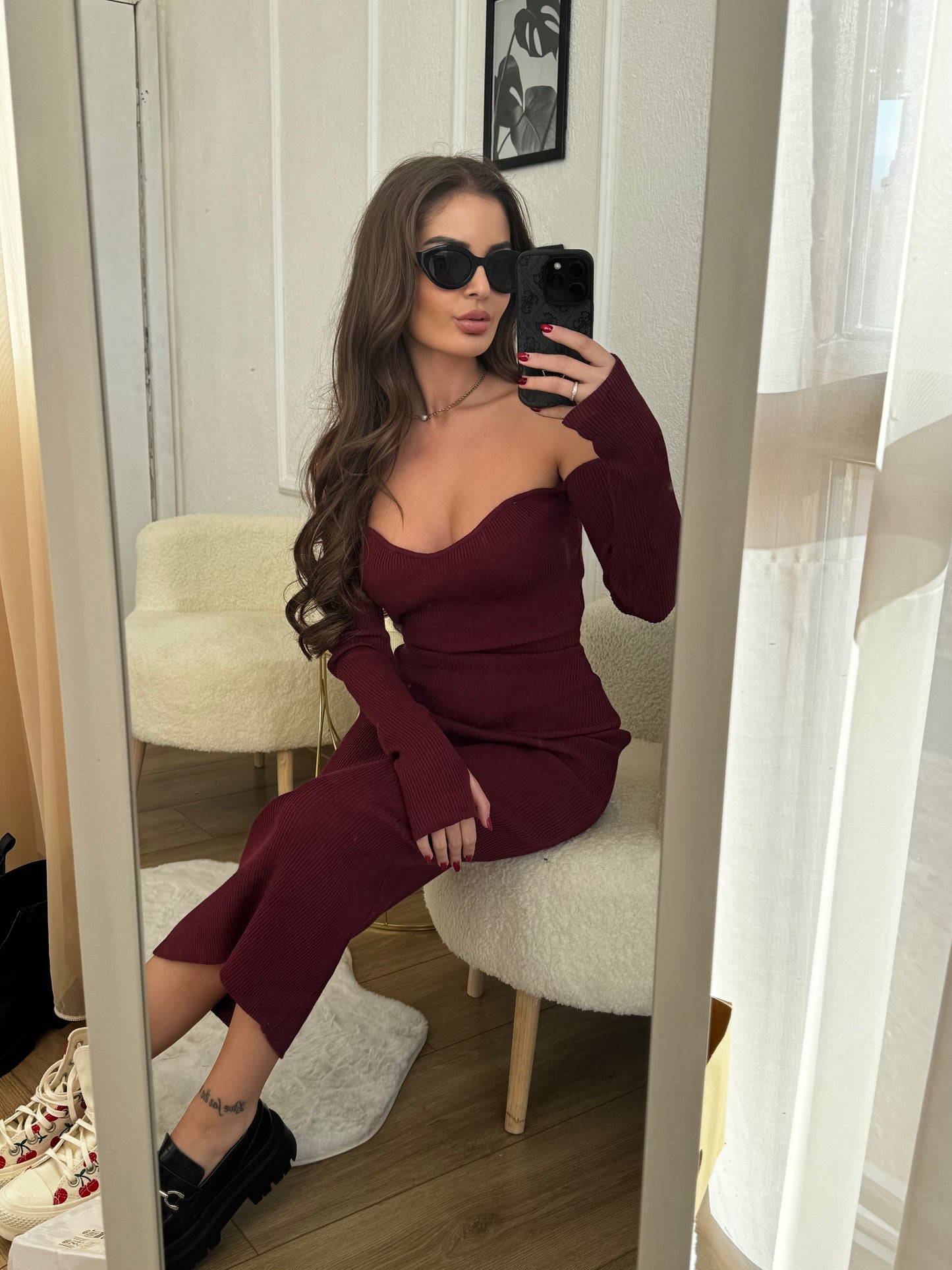 Milas midi dress made of tight rips