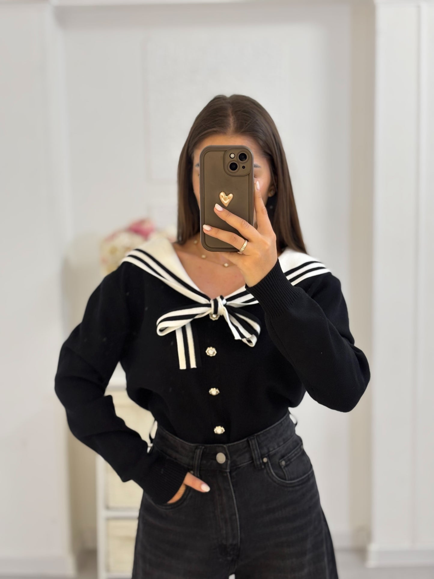 Пуловер Marina с яка
