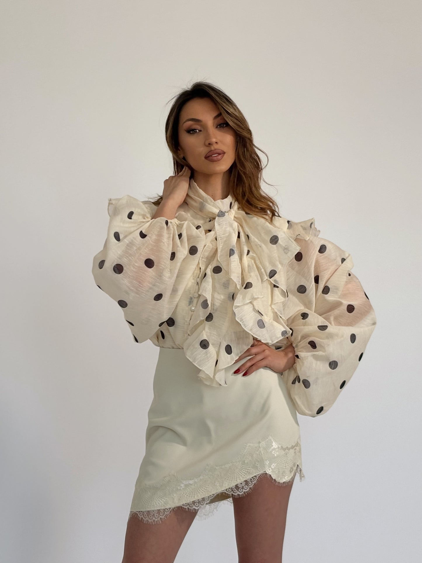 Риза Domina с шал панделка