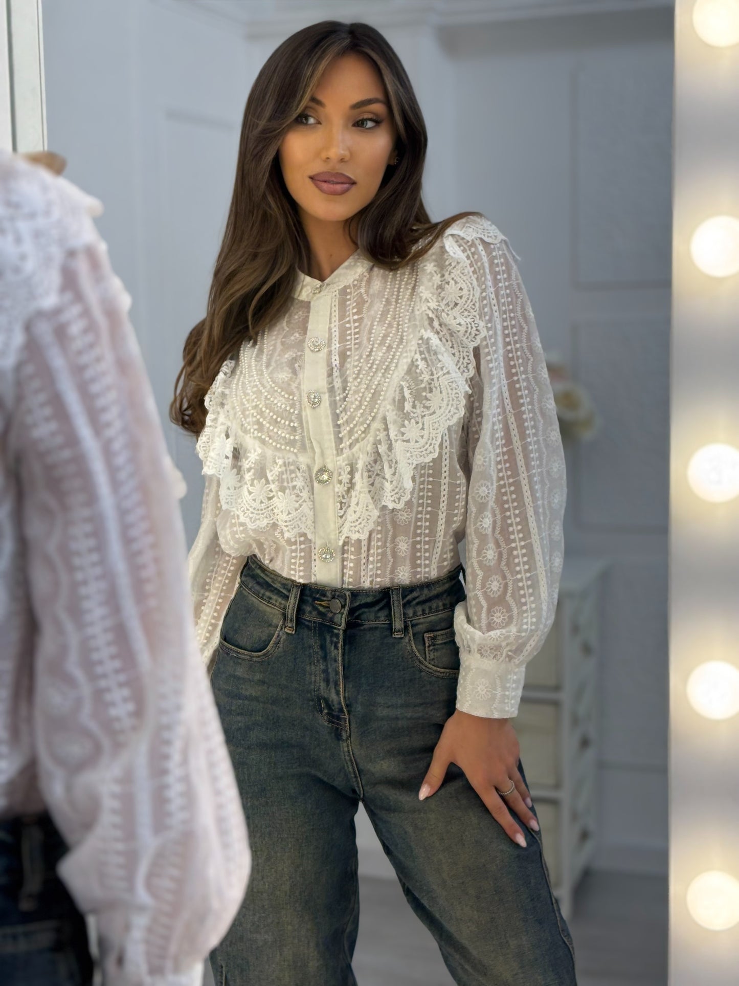 Дантелена риза Lola