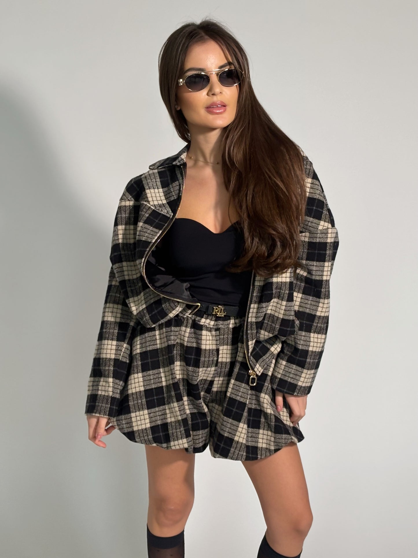 Комплект Lolla от яке и пола-панталон