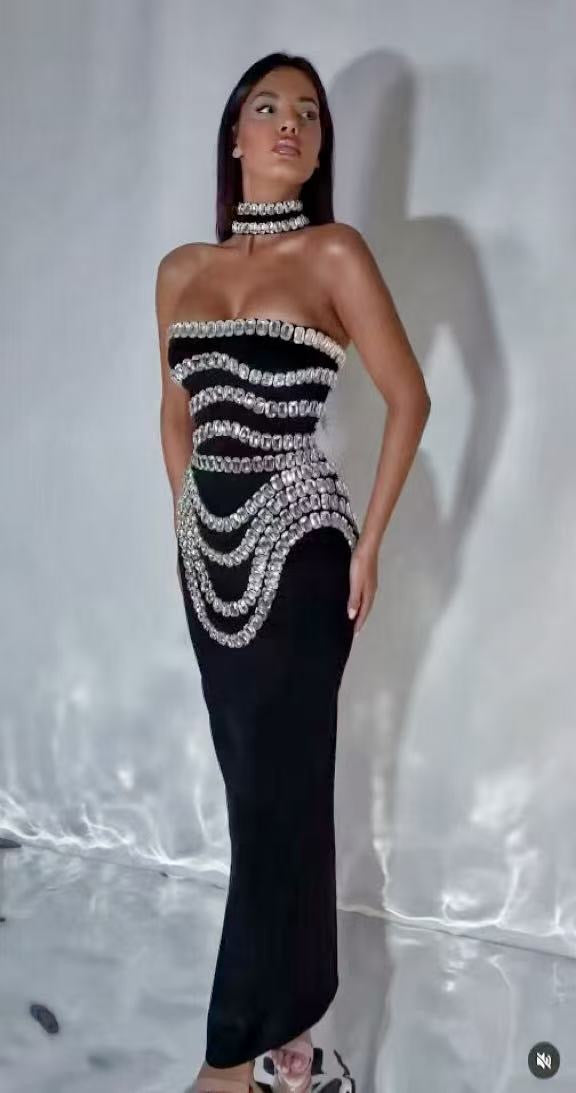 Бандажна рокля с камъни Casila