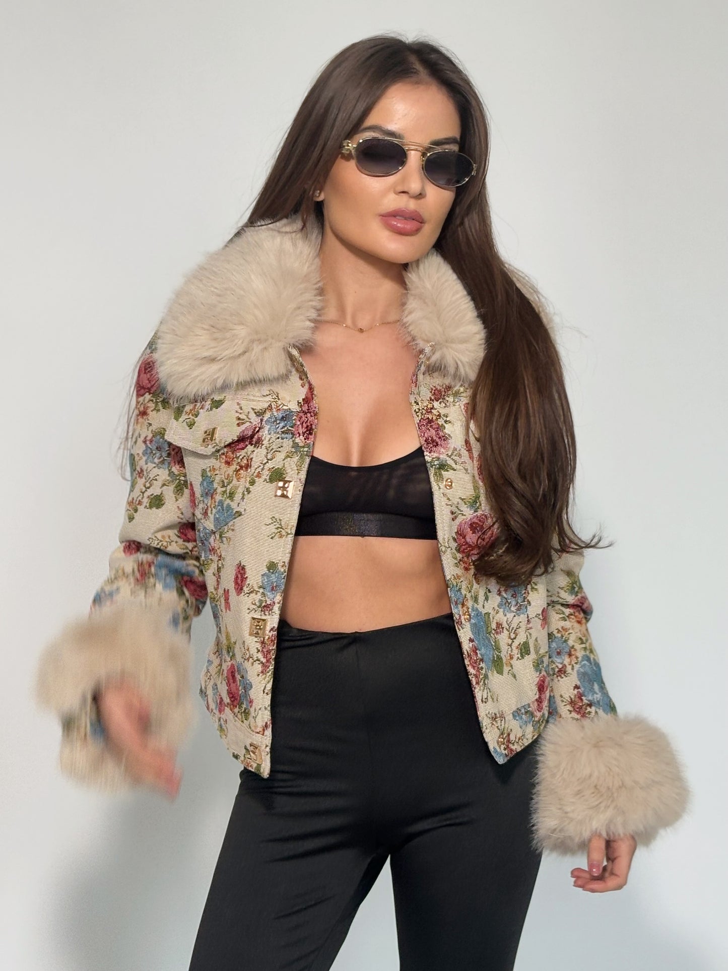 Яке Stellita с бродерия и пух