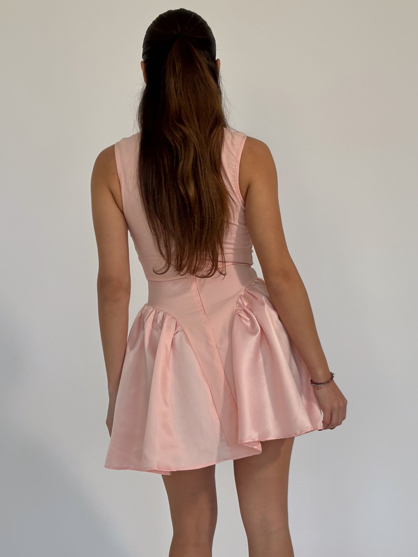 Рокля Lolla със сатен