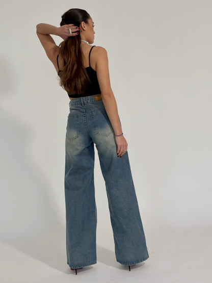Volume jeans with transparent effect