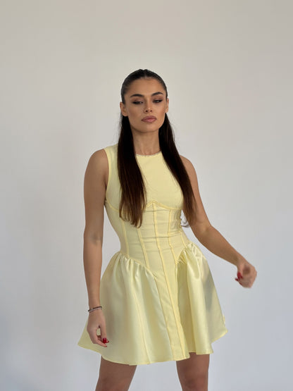 Рокля Lolla със сатен