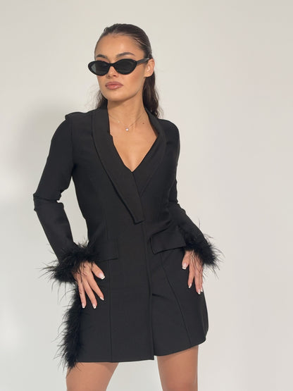 Бандажна рокля с естествени пера Scarlet