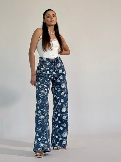 Blumer jeans with sequins and embroidery