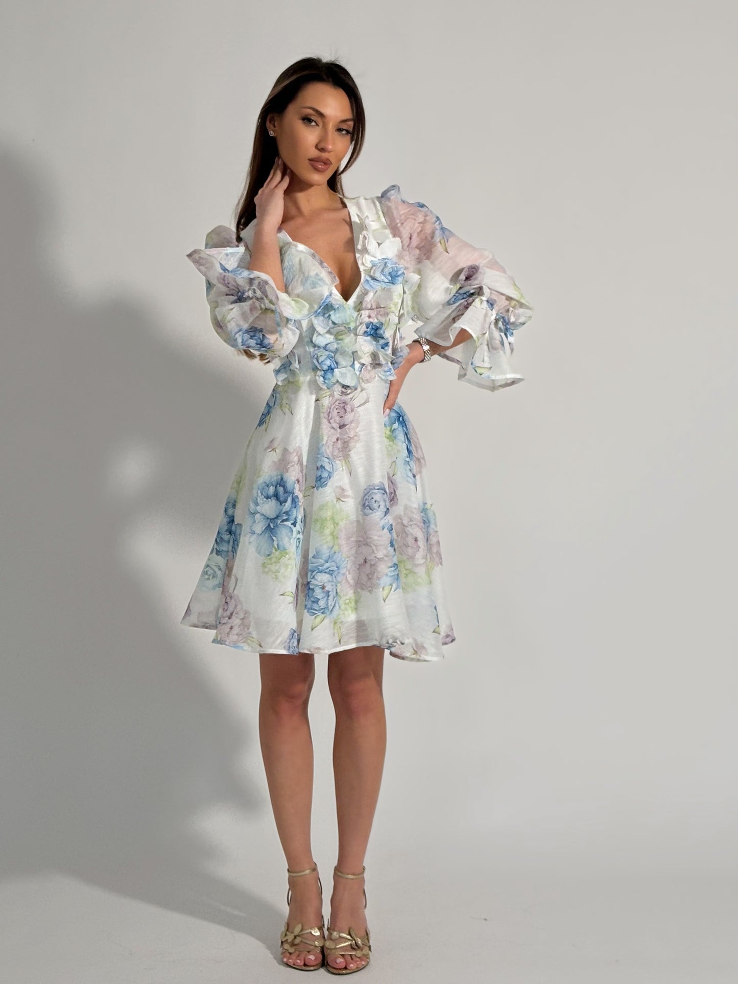 Рокля Flora с цветя