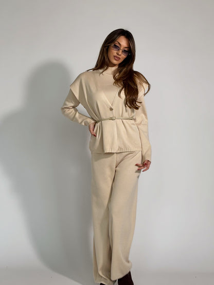 Комплект Leila от три части и колан