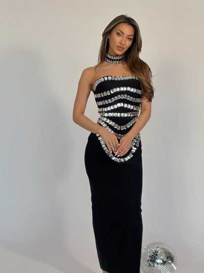 Бандажна рокля с камъни и чокър Casila