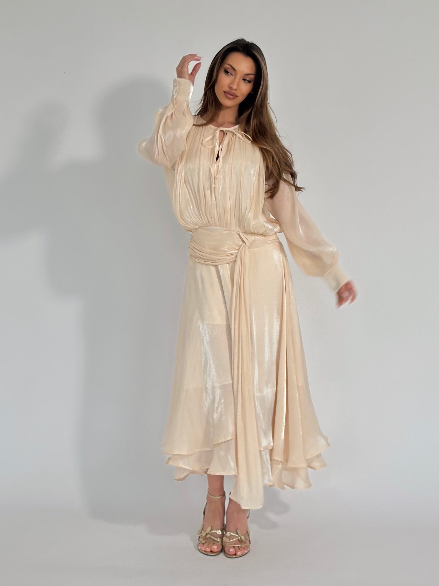 Сатенена рокля Carmella