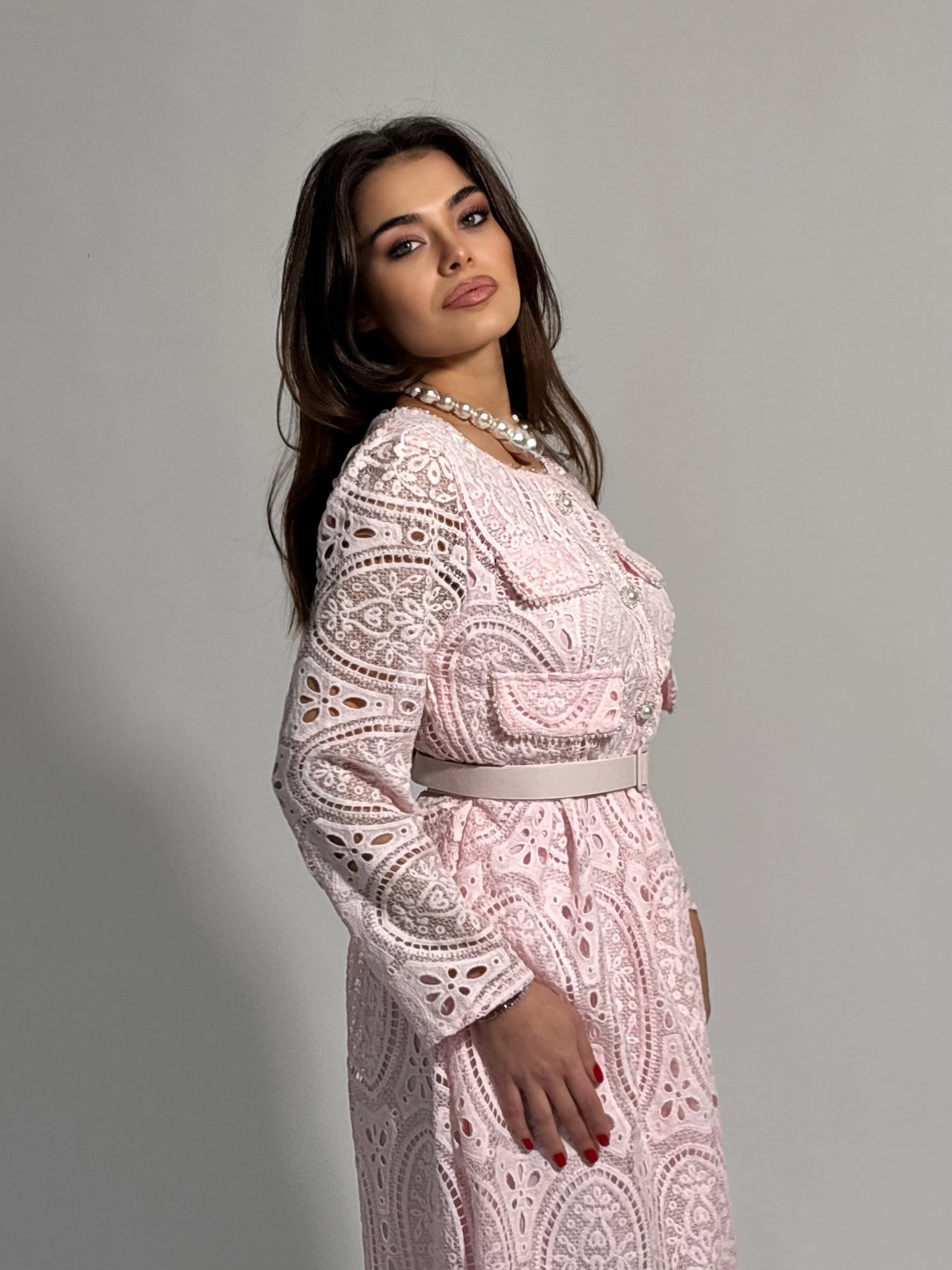 Дантелена рокля Yara