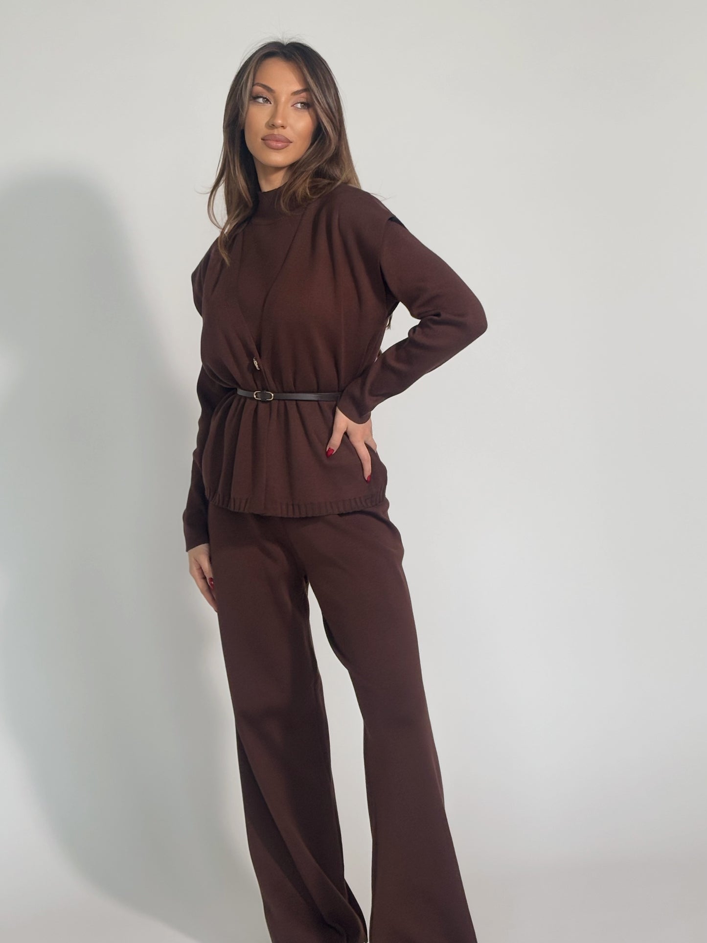 Комплект Leila от три части и колан