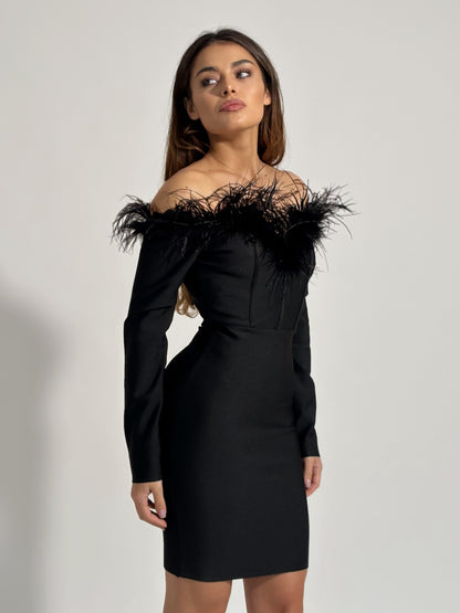 Бандажна рокля с естествени пера Florina