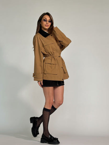 Тренчкот Amela със затягане в талията