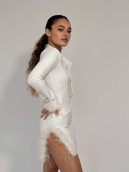 Бандажна рокля с естествени пера Scarlet