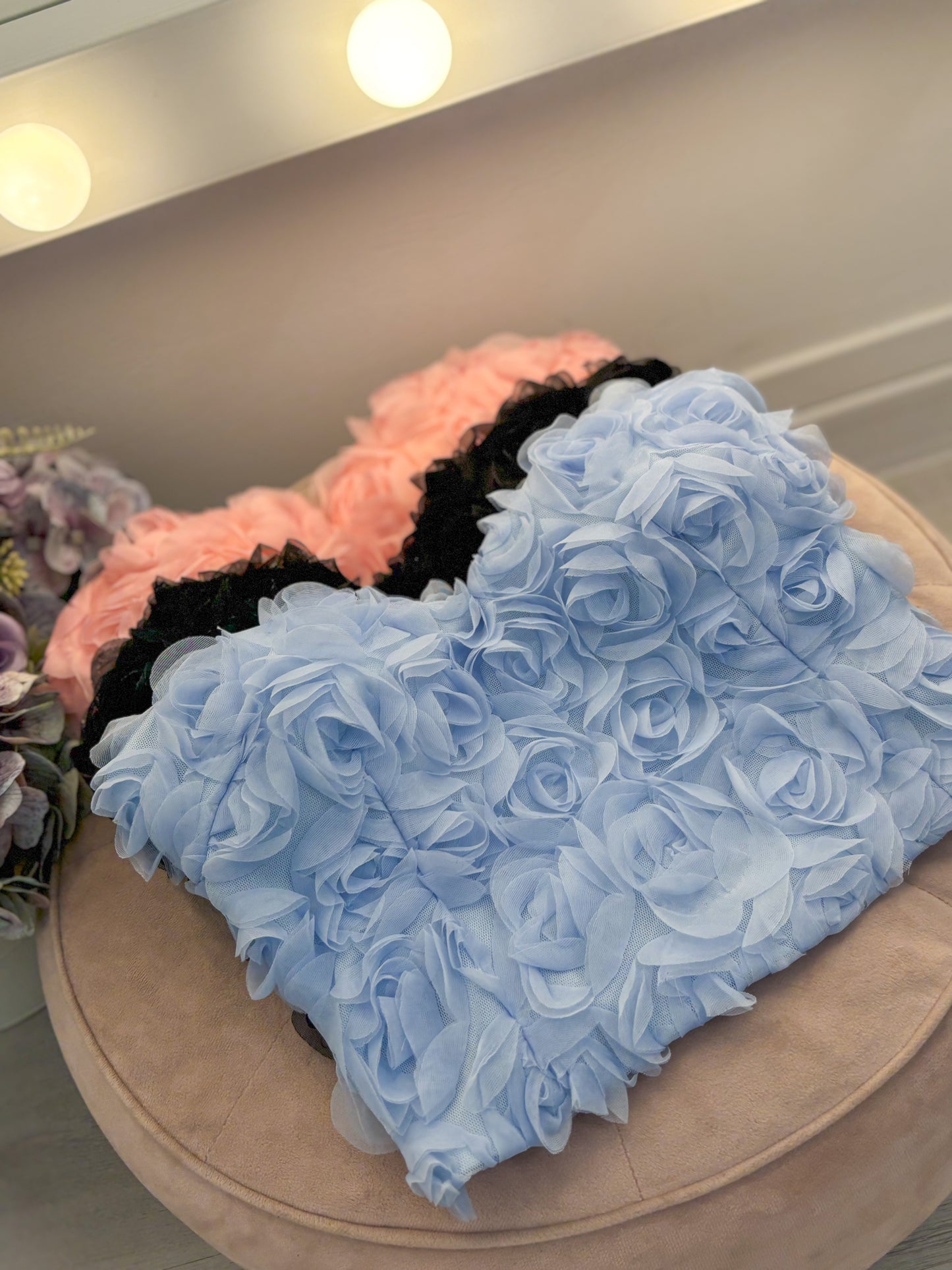 Бюстие Roses с рози от органза