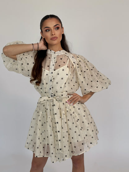 Къса рокля на точки Polka