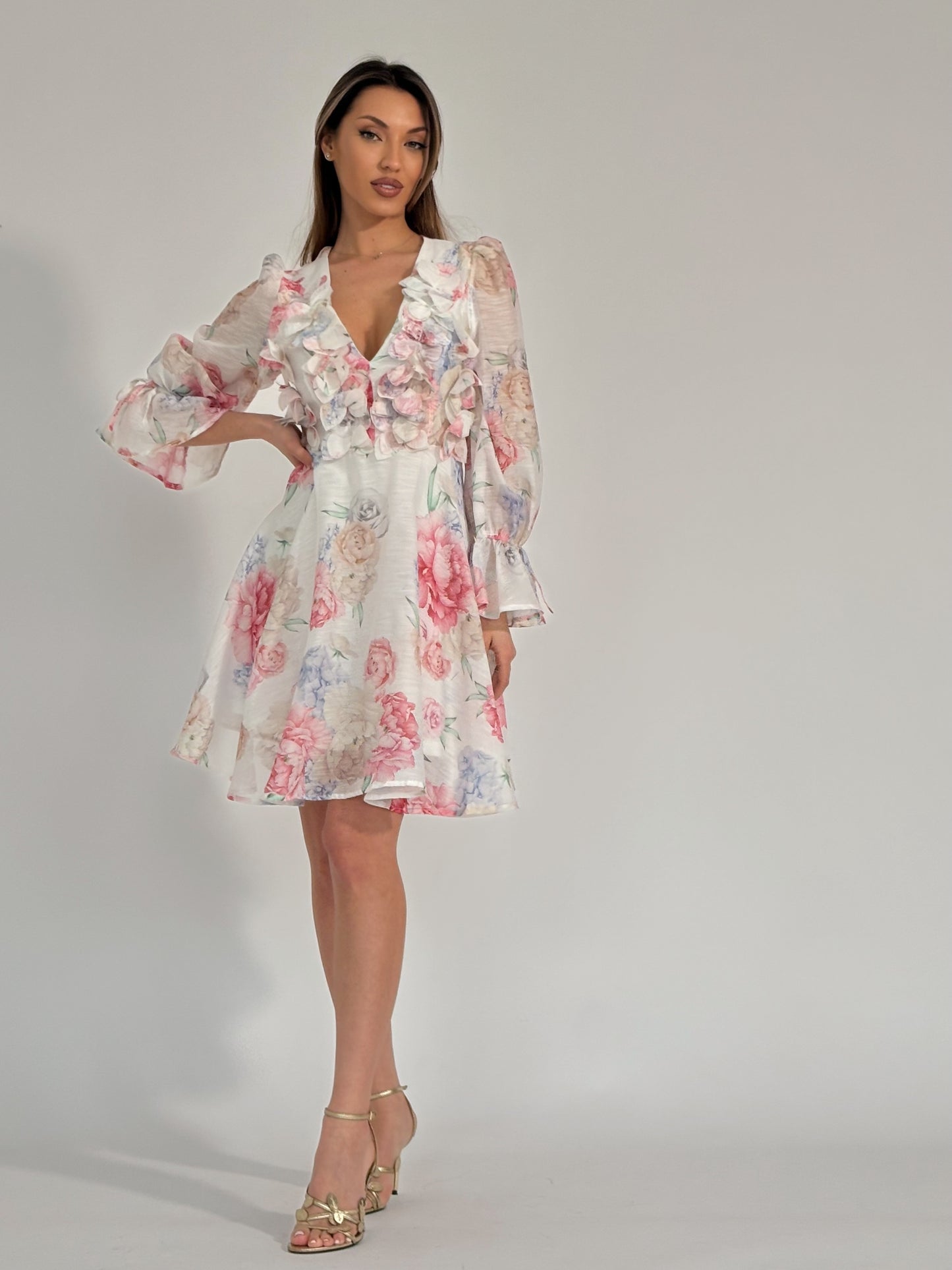 Рокля Flora с цветя