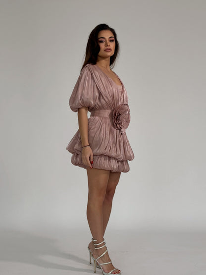 Сатенена рокля Bloom с голямо цвете