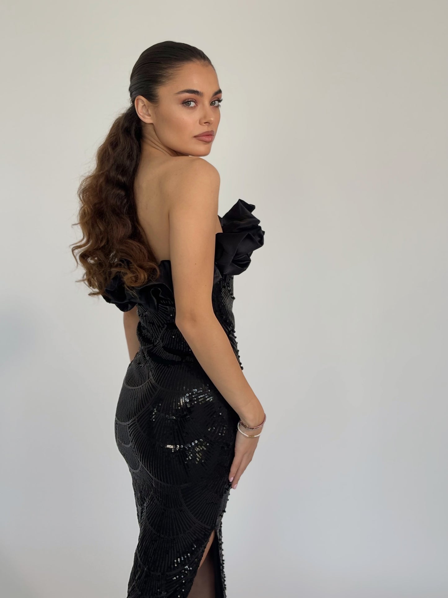 Рокля Arielle с пайети и харбали