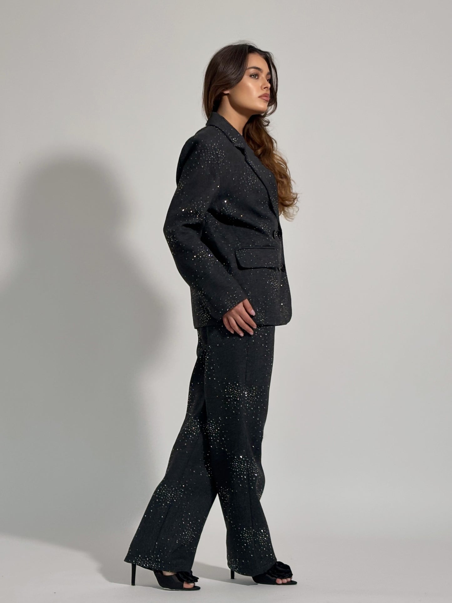 Костюм Viola с камъни и вълна