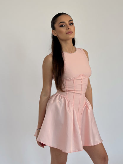 Рокля Lolla със сатен