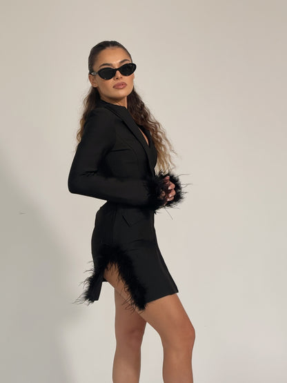 Бандажна рокля с естествени пера Scarlet