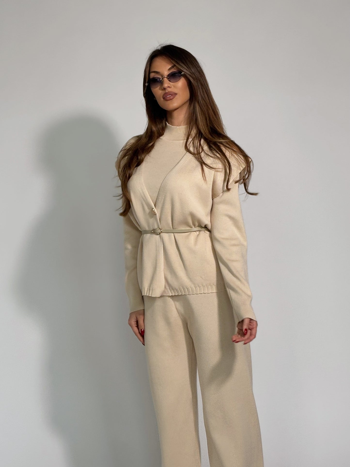 Комплект Leila от три части и колан