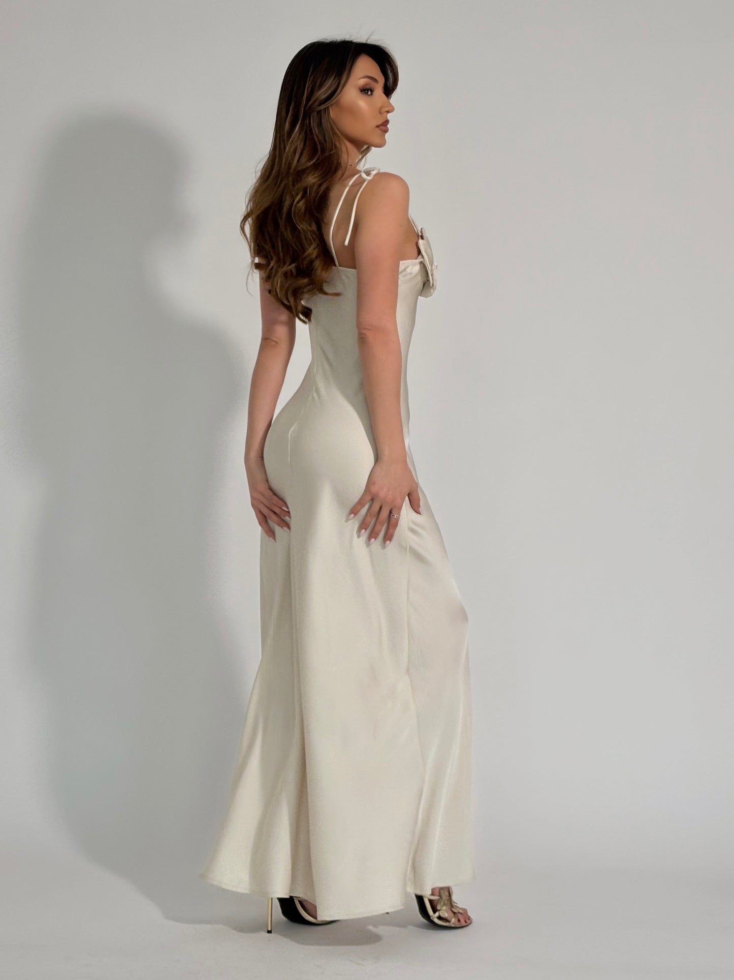 Сатенена рокля Dolchena