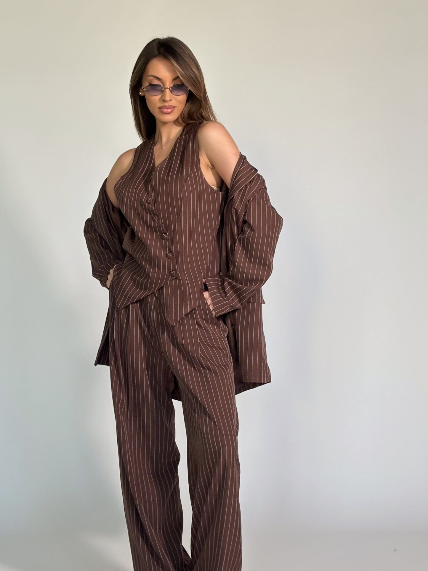 Комплект Lorina от три части