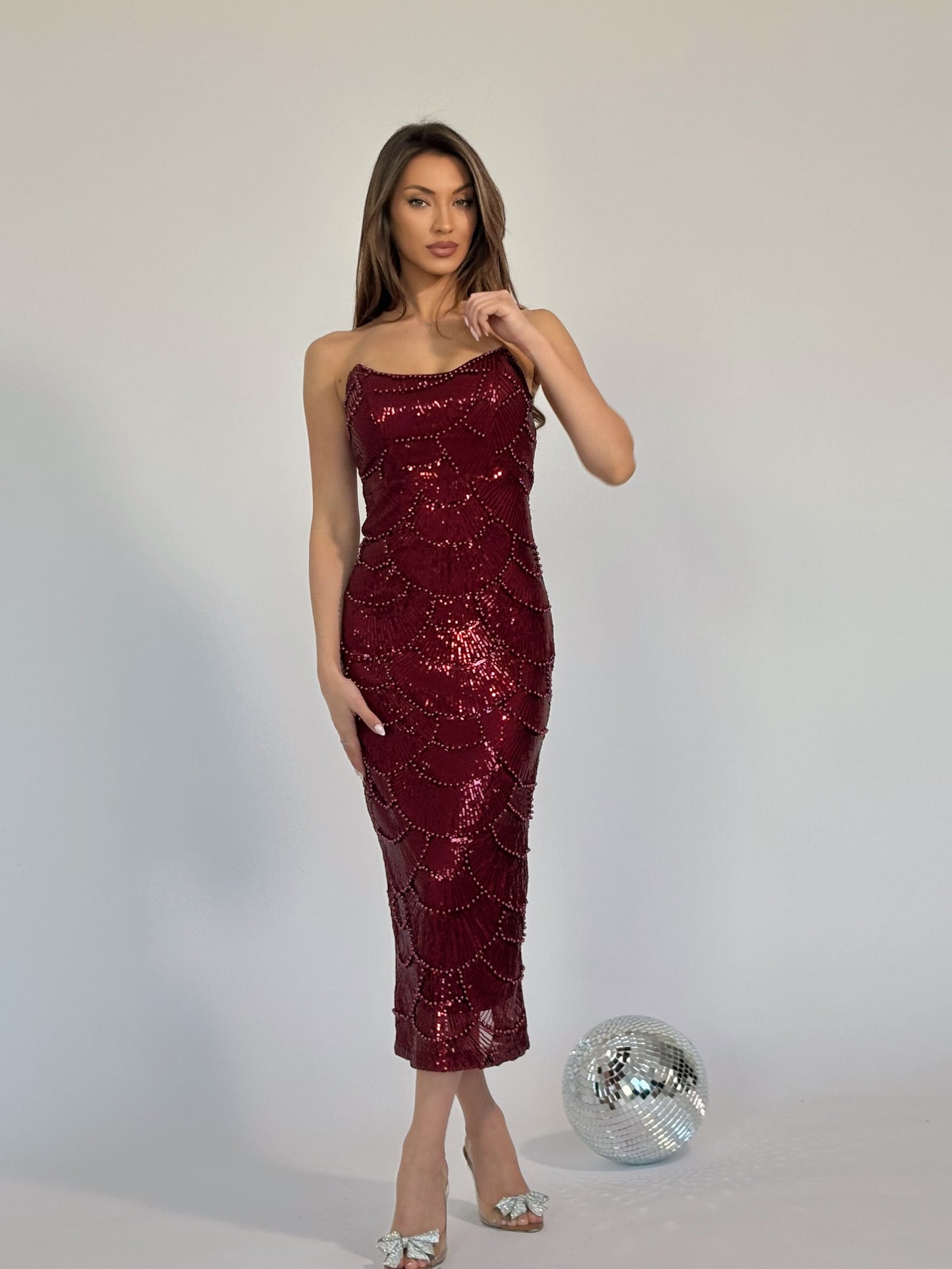 Рокля Arielle с пайети и перли