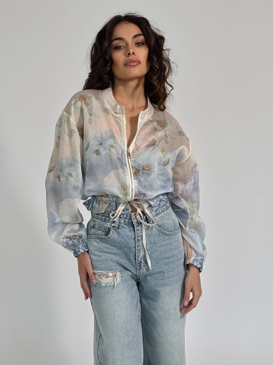 Яке от органза Wonita