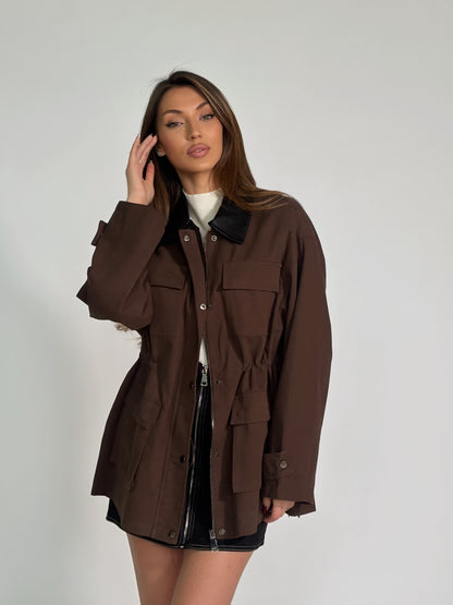 Тренчкот Amela със затягане в талията