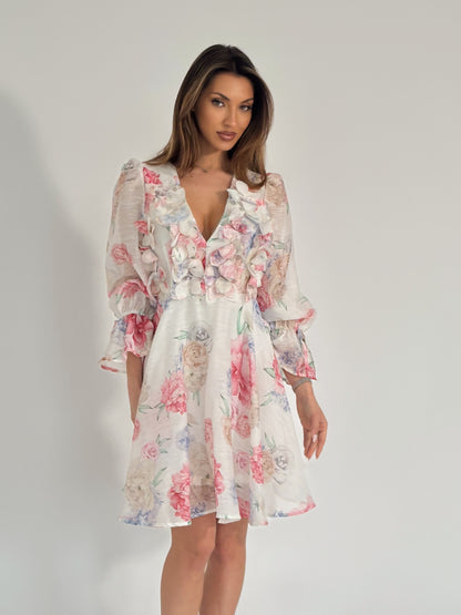 Рокля Flora с цветя