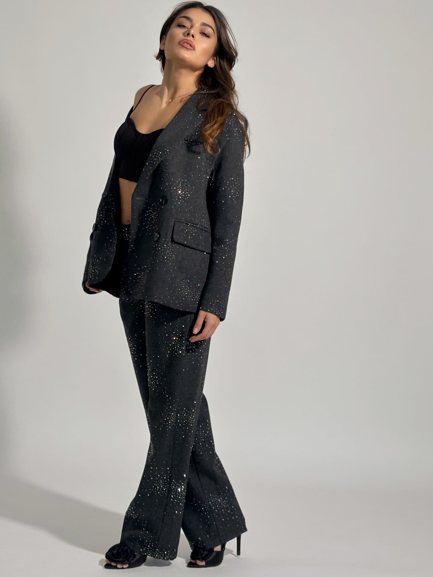 Костюм Viola с камъни и вълна