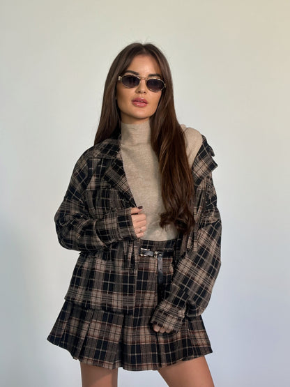 Комплект Makiata от пола-панталон и риза