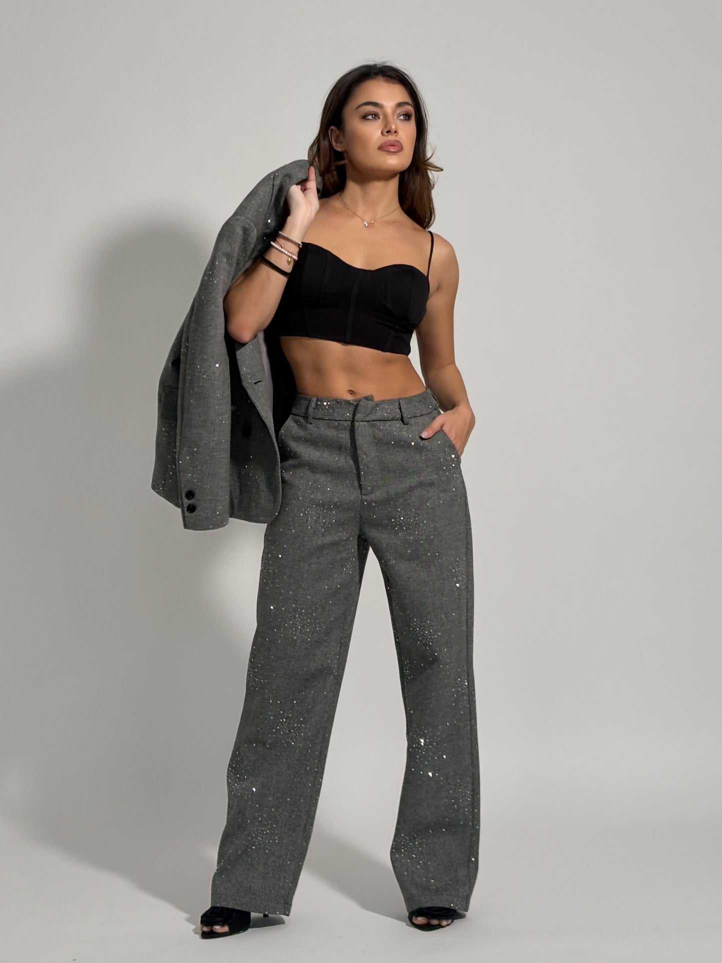 Костюм Viola с камъни и вълна